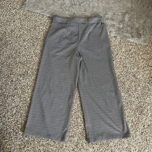 kathy ireland Women’s Black and White Houndstooth Trousers - Picture 8 of 13